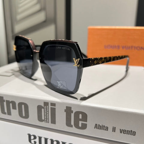 4 Colors Hot Sunglasses  8354