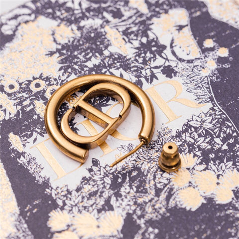30 Montaigne Hoop Earrings