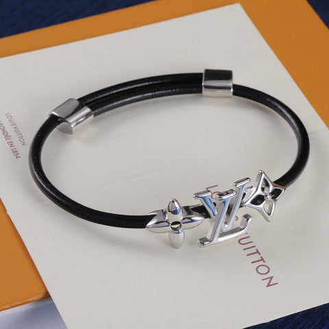 Iconic Flower Bracelet